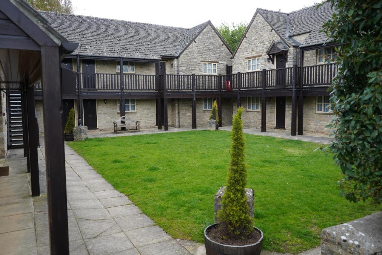 The Bird In Hand Inn, Witney Exterior foto